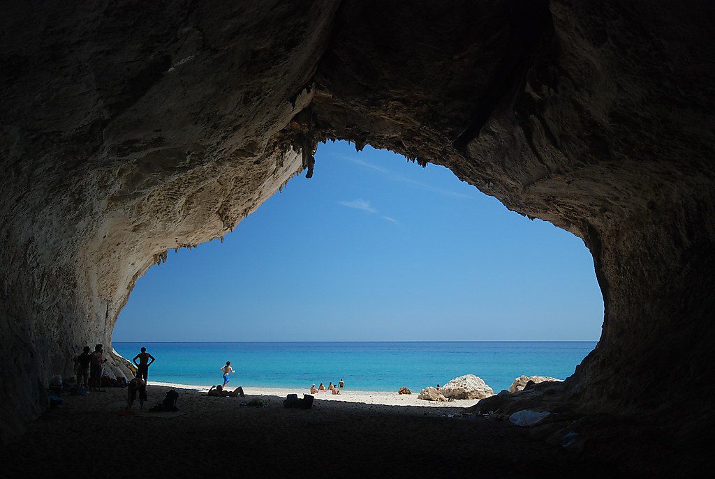 Fotografia di Cala luna sfondo che ho utilizzato per la grafica